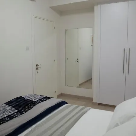 Down Town Luxury Suites Nicosia
